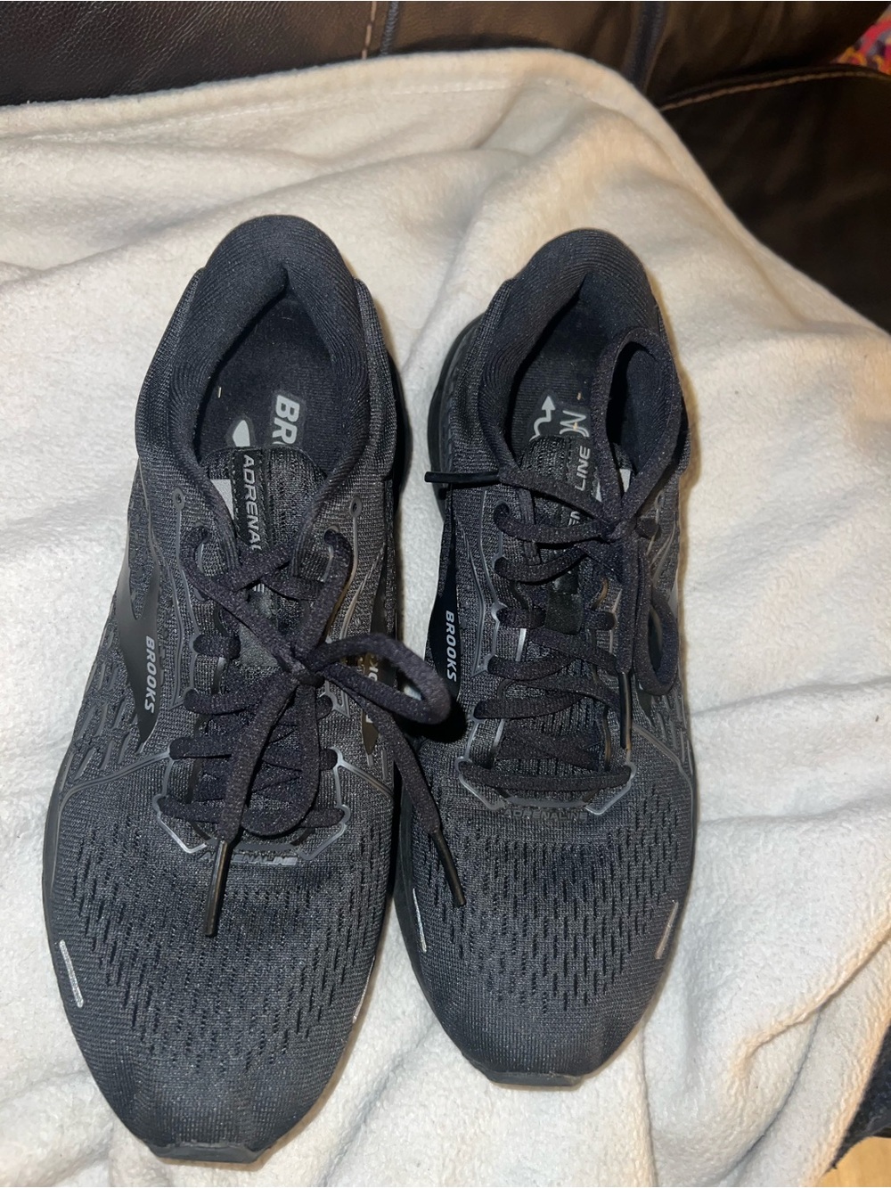 Brooks Adrenaline GTS women’s Running Shoes - Black - Picture 2 of 4